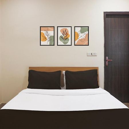 Super Hotel O S J Residency 델리 외부 사진
