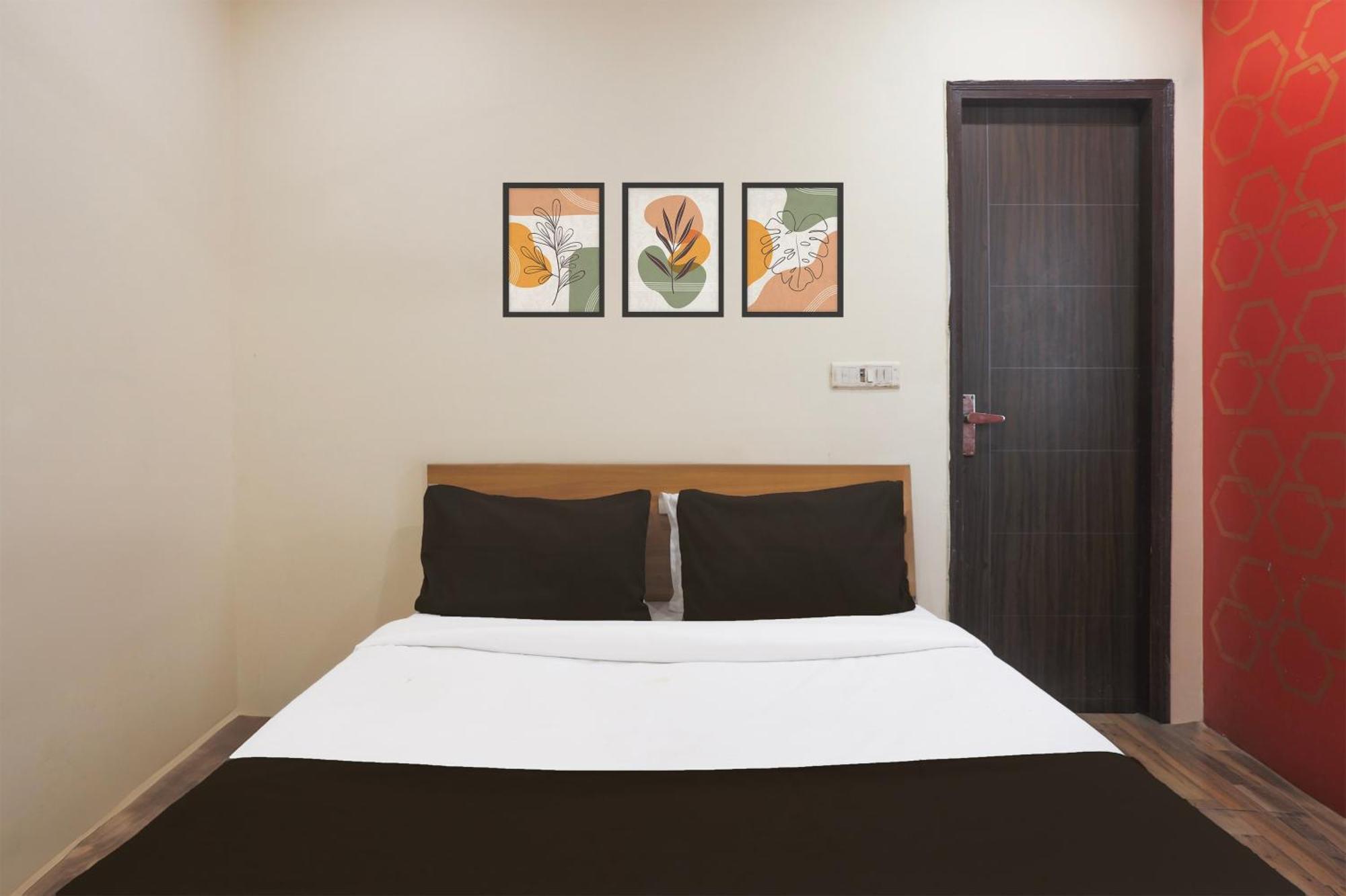 Super Hotel O S J Residency 델리 외부 사진