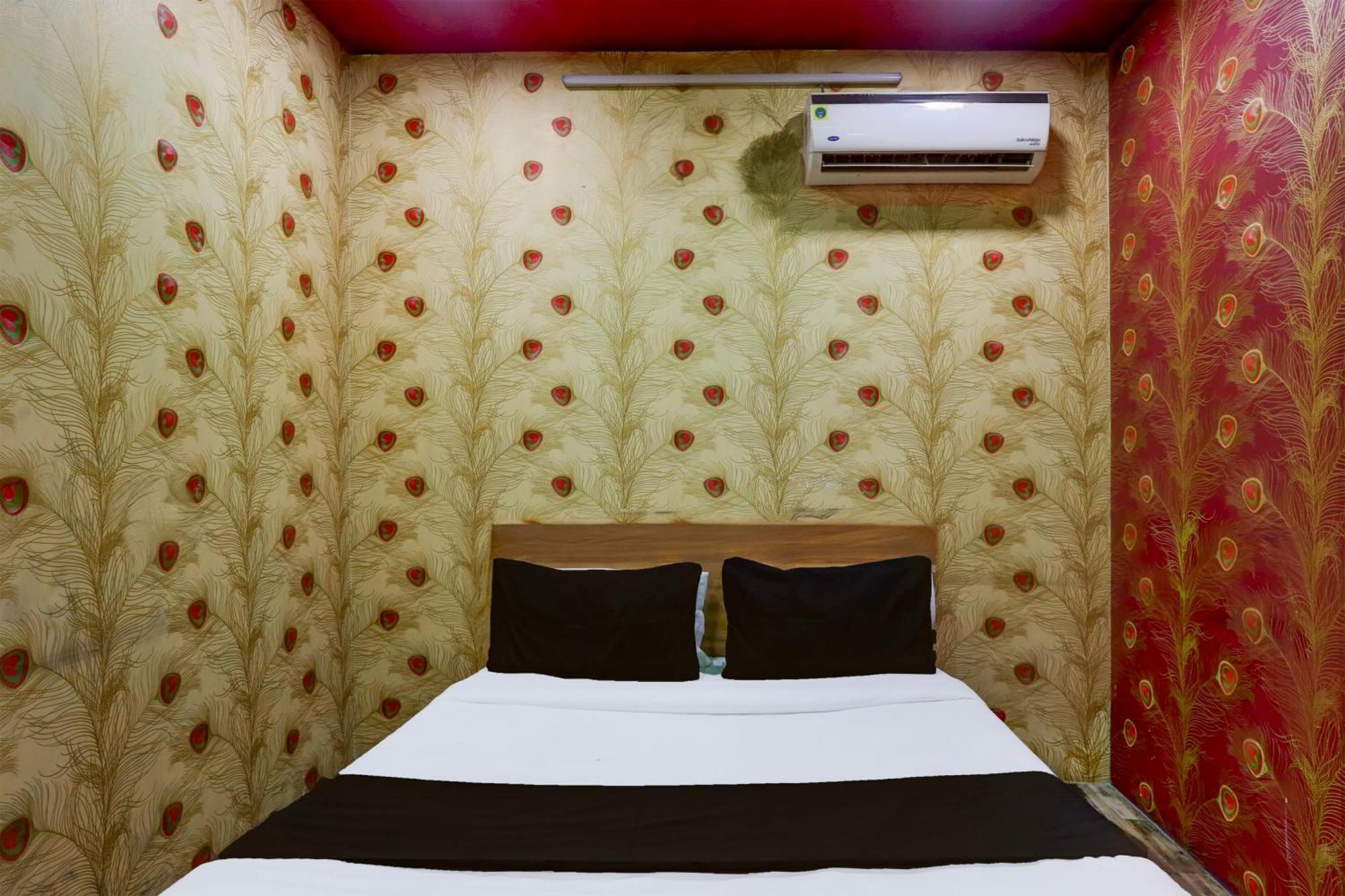 Super Hotel O S J Residency 델리 외부 사진
