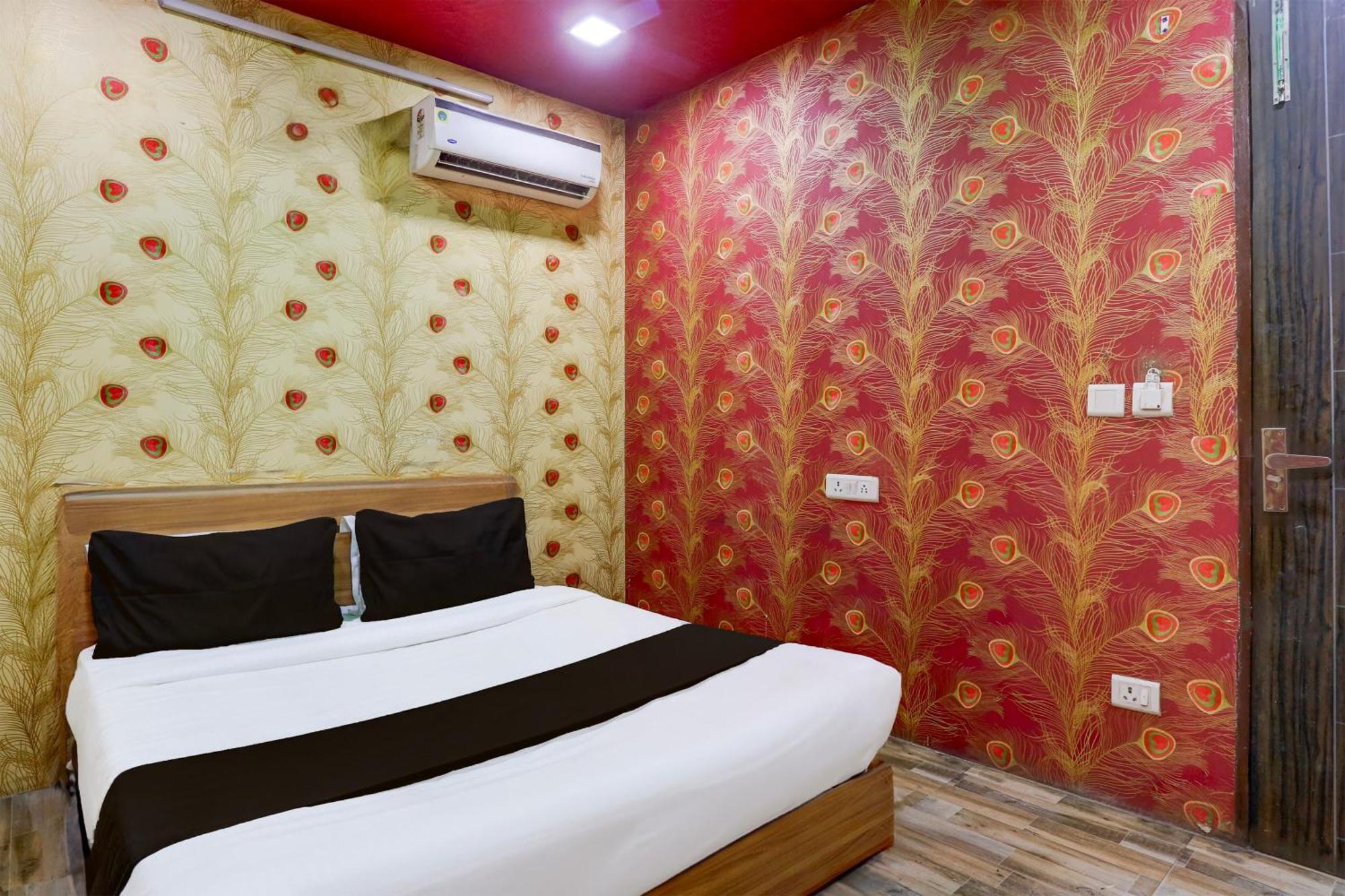 Super Hotel O S J Residency 델리 외부 사진